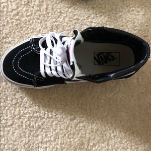 vans sk8 highs , barely worn, great condition
